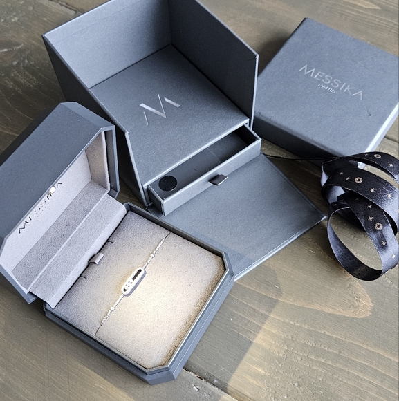 Messika Baby Move white gold and diamond pavé bracelet - Picture 3 of 10